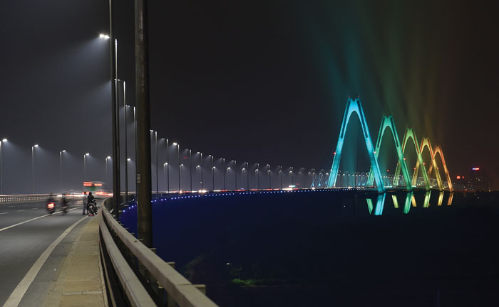 Nhật Tân Bridge