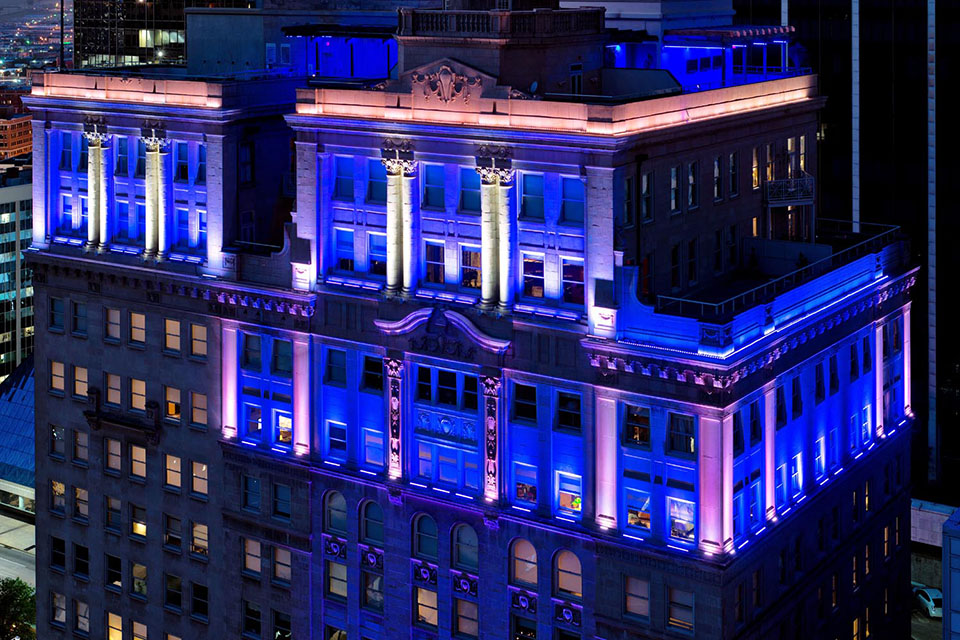 The Davis Building Dallas Texas Usa Color Kinetics